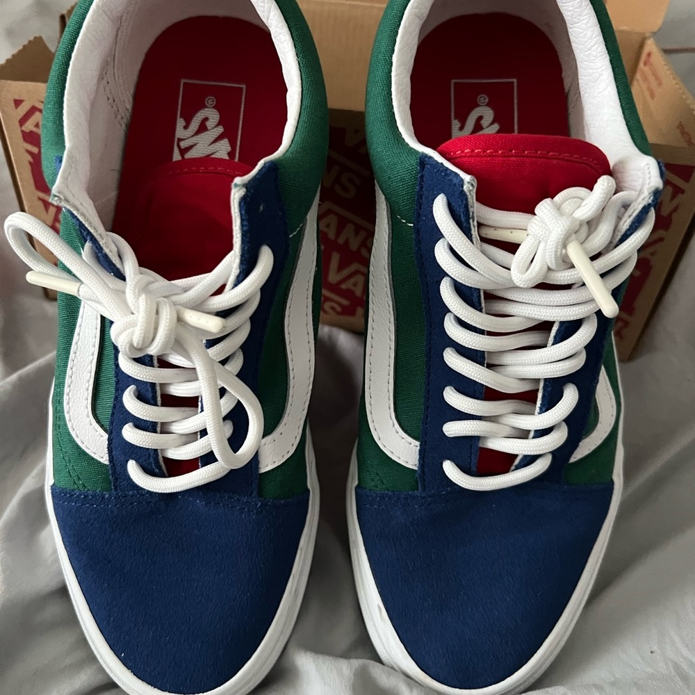 vans yacht club